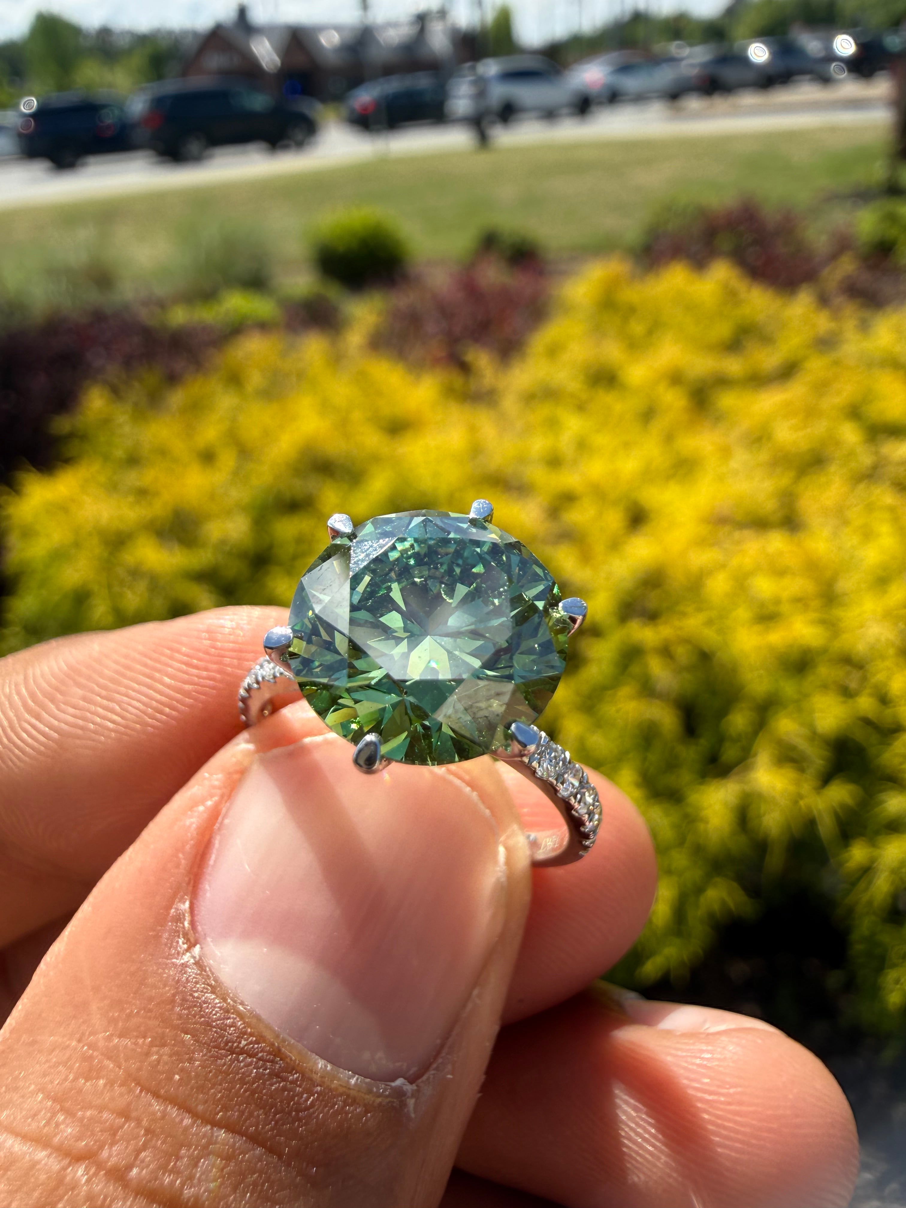 5.3 carat fancy green ring  handcrafted ring made with 14k gold in grown diamond