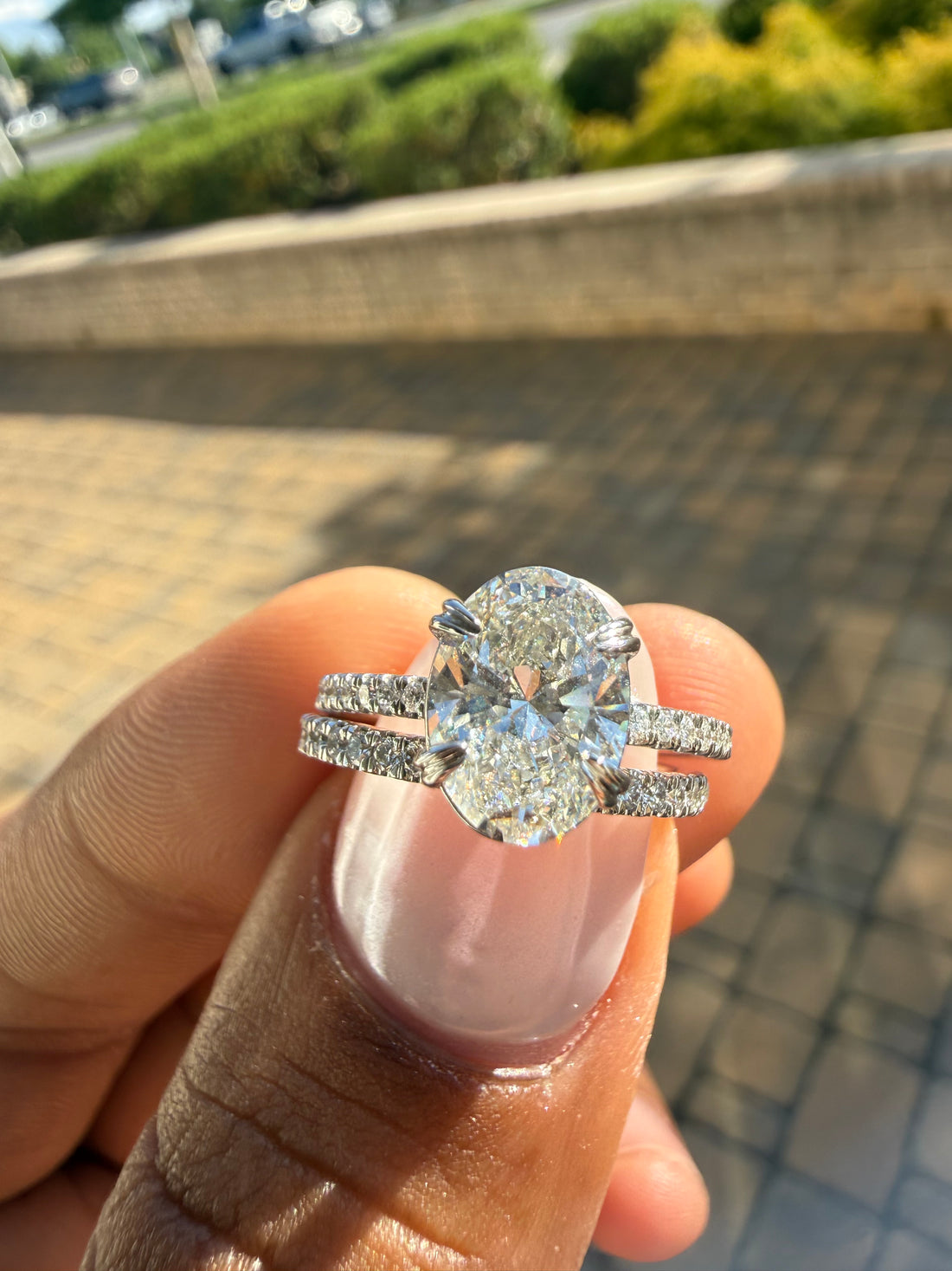 3 carat oval center stone iGI certified FULL Engagement Set with side band , made in VVS, Ring handcrafted diamonds , made in 14k gold handcrafted stones with high end jewelr (MADE IN GOLD)