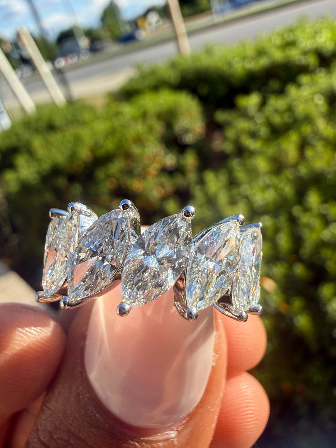 5 carat marquis special cut ring VVS stone with special cut on side stone fancy highly handcrafted in grown diamond 14k gold ( made in gold )