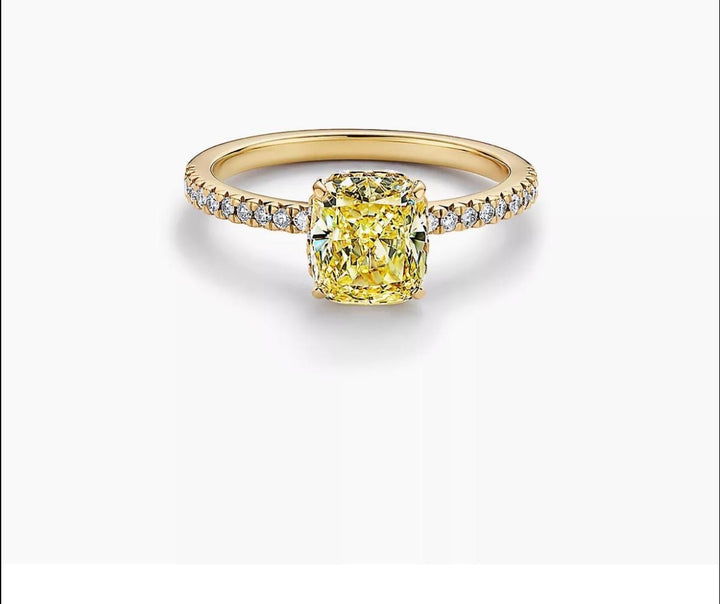 3 carat cushion Fancy vivid yellow IGI certified grown Diamond ring made in VVS, Ring handcrafted diamonds , made in 14k gold handcrafted stones with high end jewelr