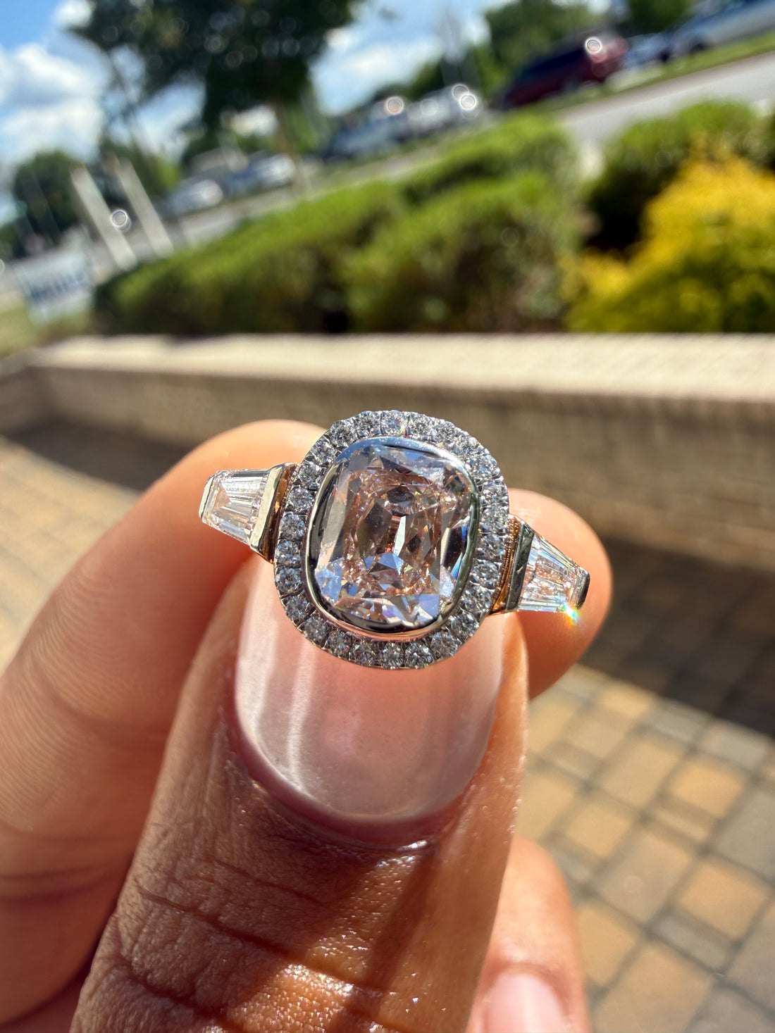 2  carat total diamond  ring with stone iGI certified stone  Set with hand made  , made in VVS, Ring handcrafted diamonds , made in 14k Rose gold handcrafted stones with high end jewelr (MADE IN Rose Gold)