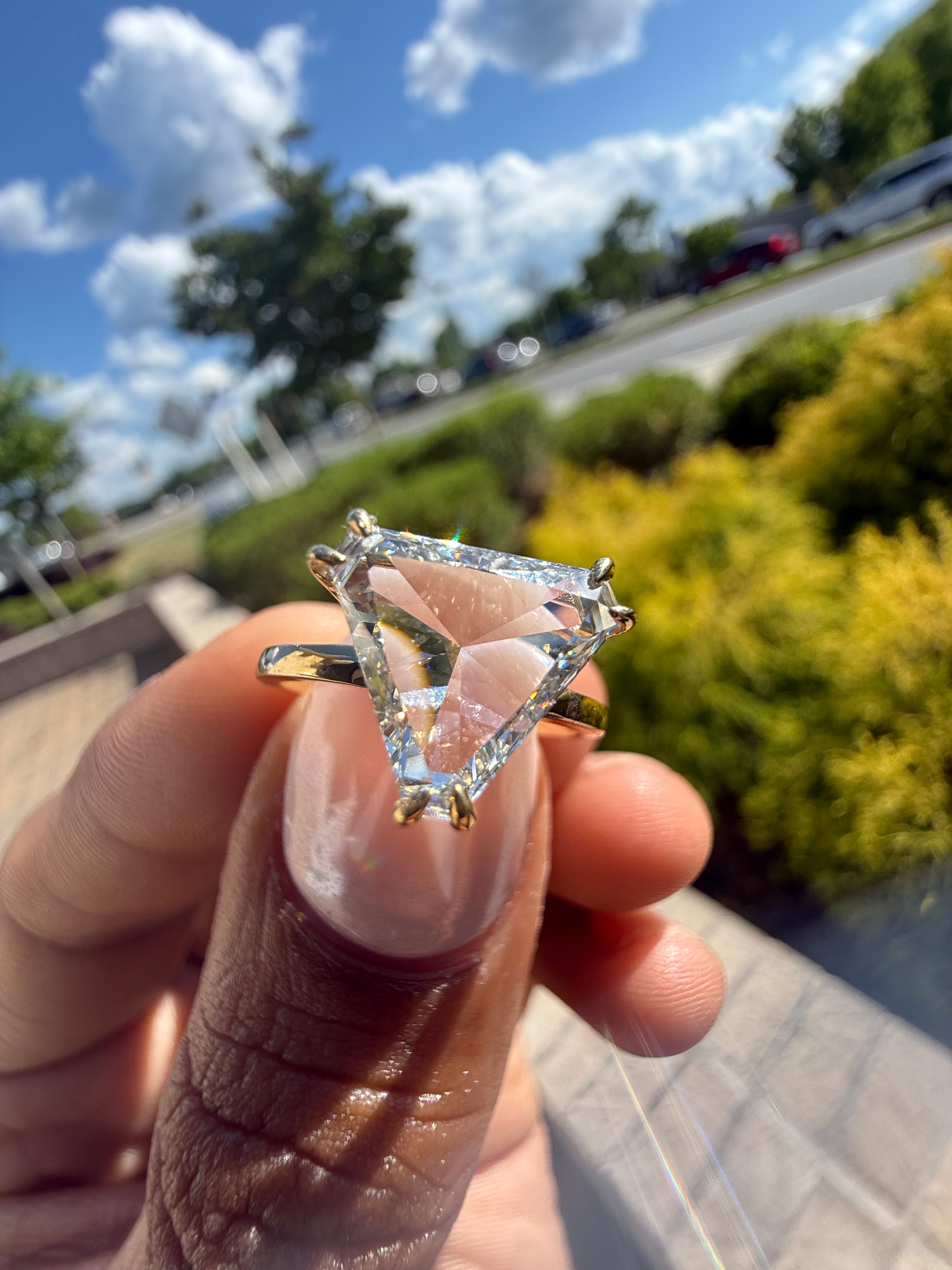 3 carat Traingle  cut E vs IGI certified made with special cut handcrafted in grown diamond 14k gold