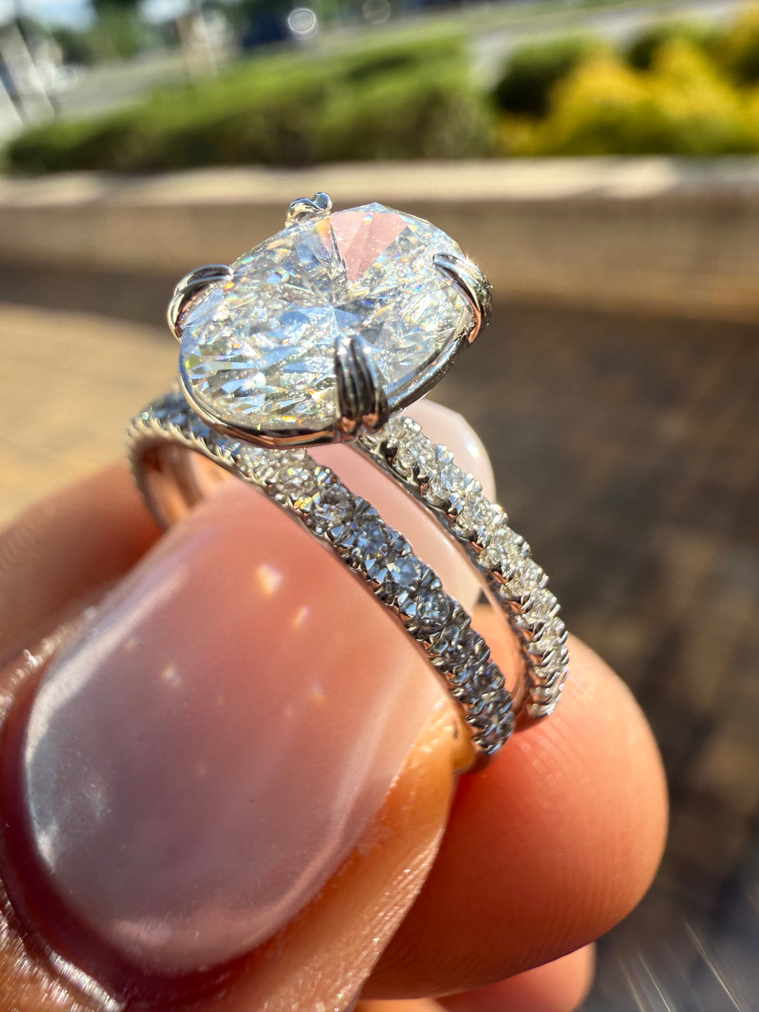 3 carat oval center stone iGI certified FULL Engagement Set with side band , made in VVS, Ring handcrafted diamonds , made in 14k gold handcrafted stones with high end jewelr (MADE IN GOLD)